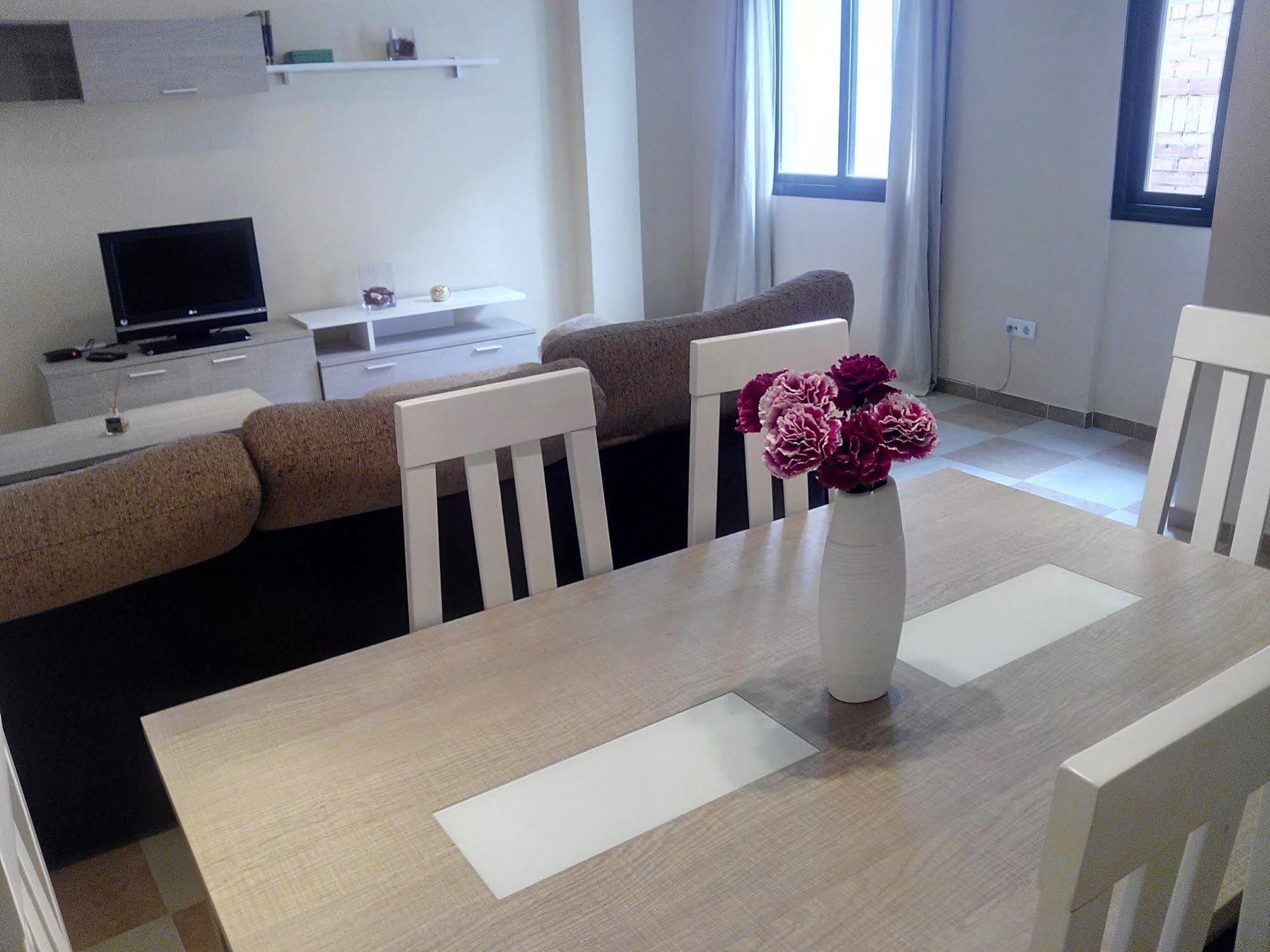 Apartamentos Decada Малага Экстерьер фото