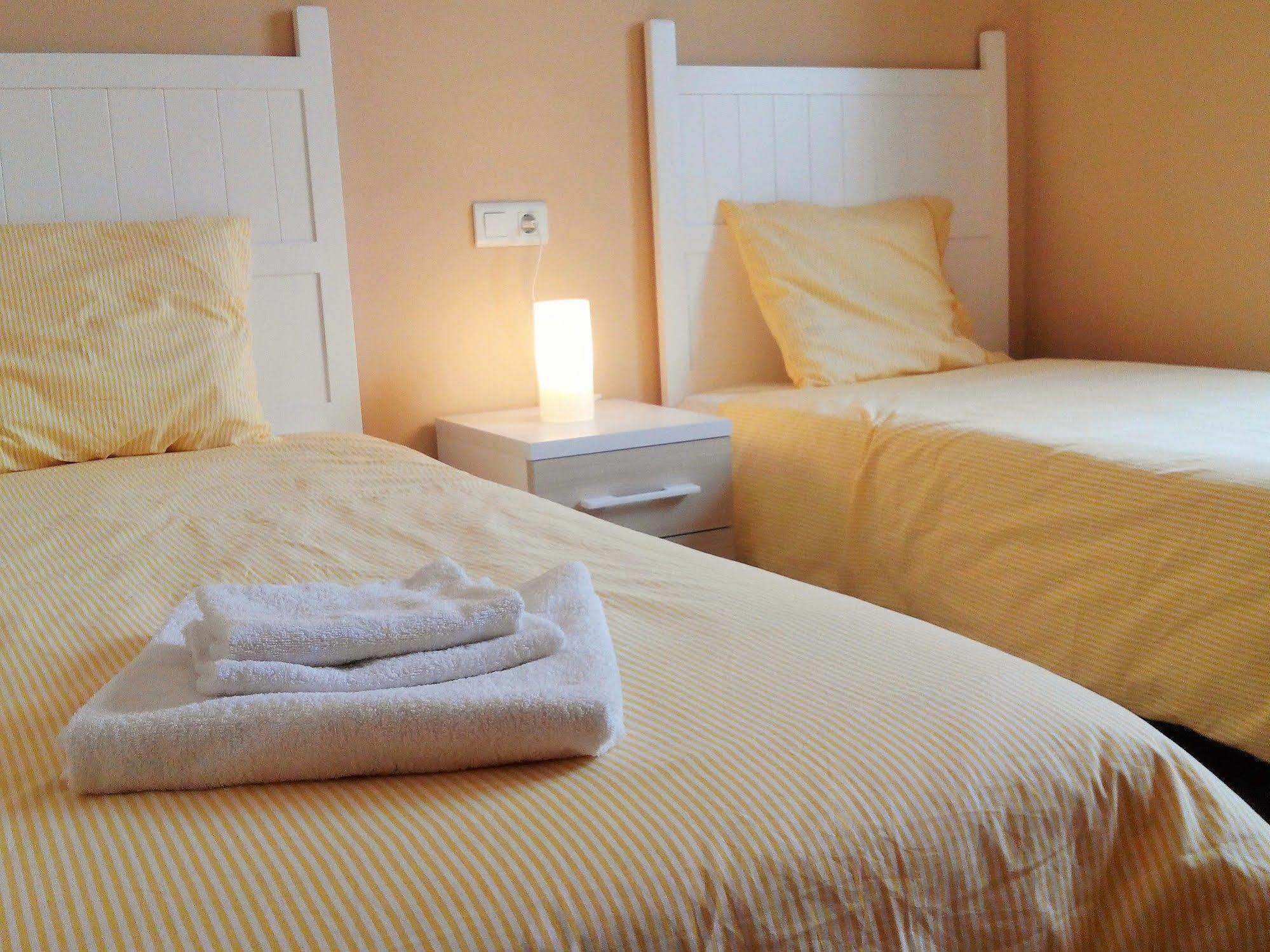 Apartamentos Decada Малага Экстерьер фото