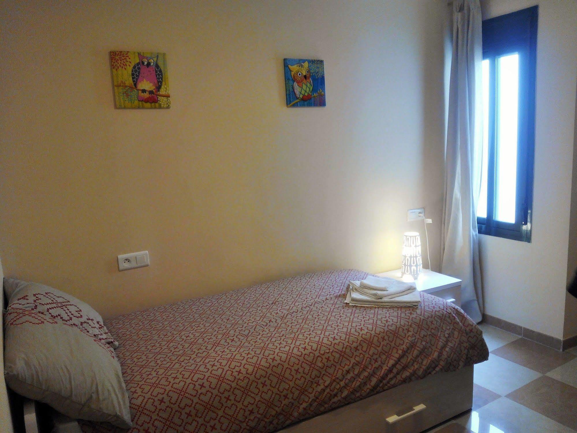 Apartamentos Decada Малага Экстерьер фото